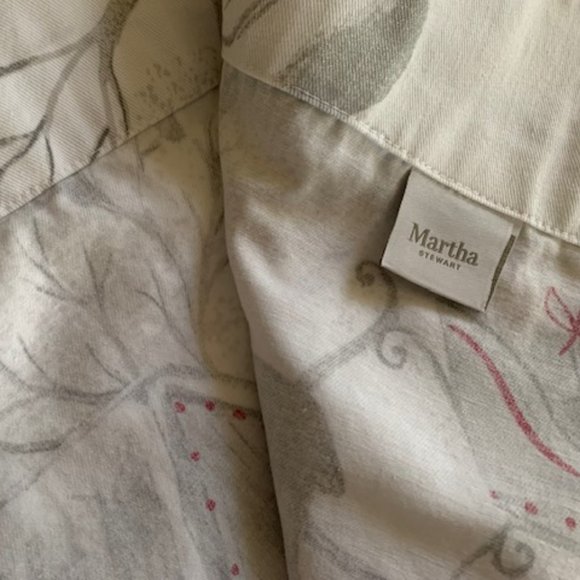 Martha Stewart "SNOWY VILLAGE" Shower Curtain: Deer, Houses, Trees, Birds, Snow - Picture 6 of 8